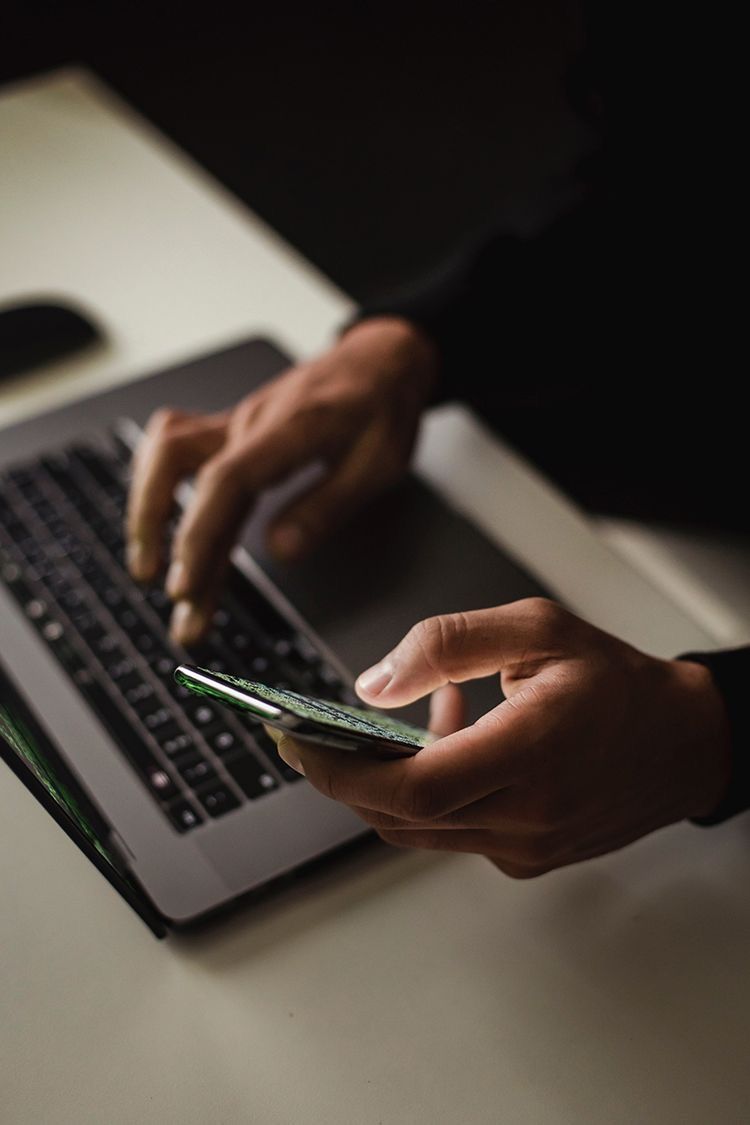 Illustration contact